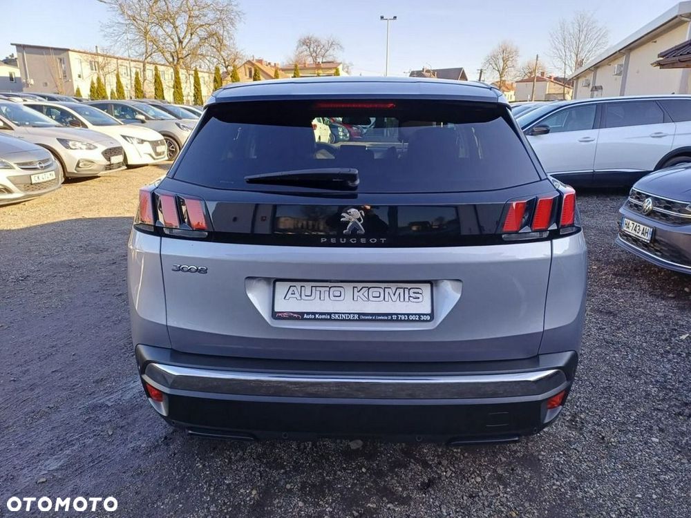 Peugeot 3008 1.2 PureTech Allure S&S - 6