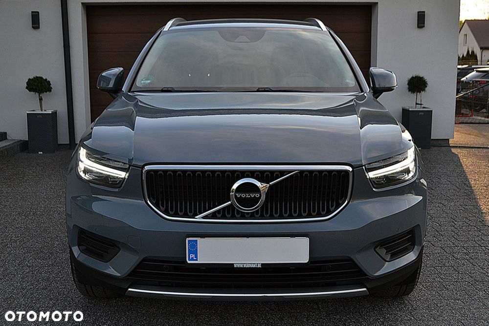Volvo XC 40 T3 Momentum - 2