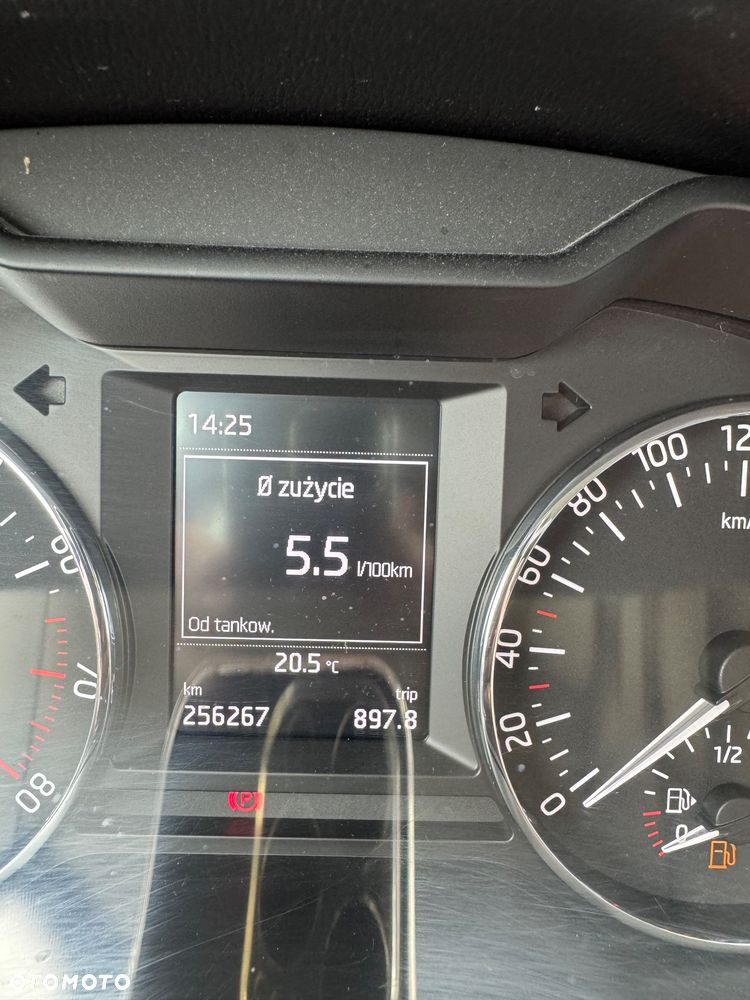 Skoda Octavia 1.4 TSI Ambition - 9