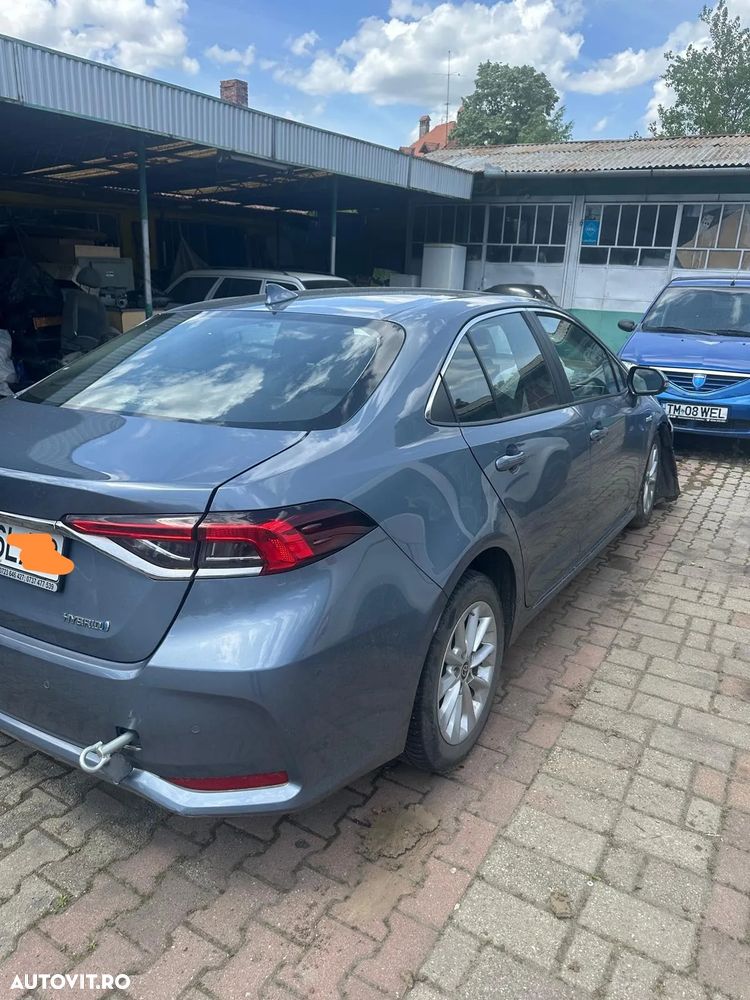 Toyota Corolla - 1