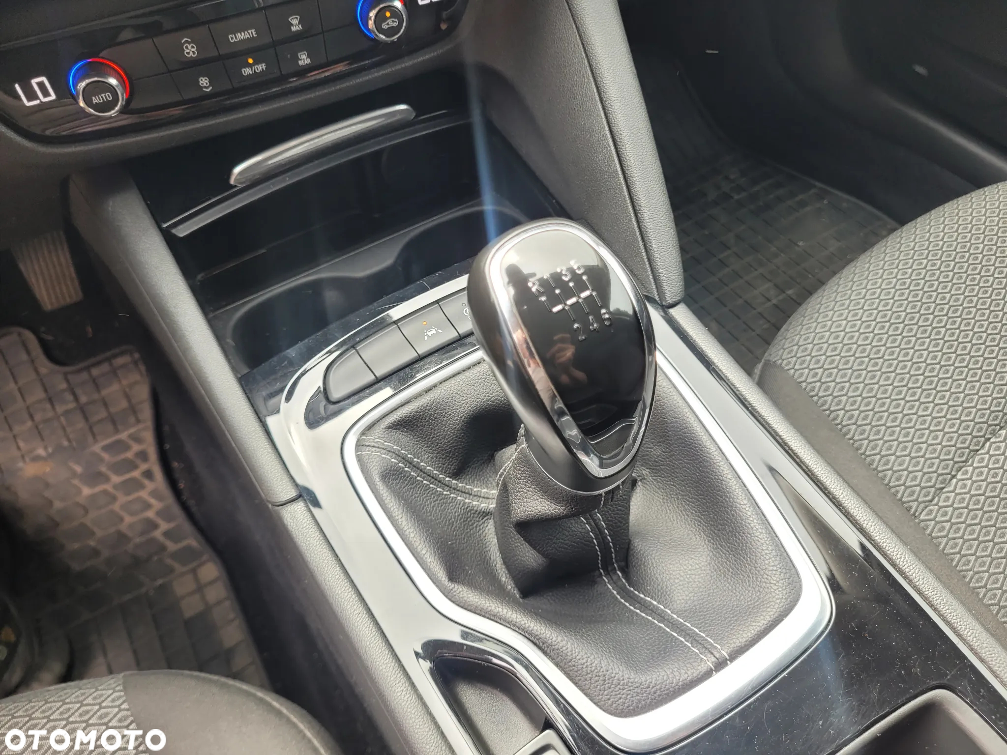 Opel Insignia 2.0 CDTI Active S&S - 18