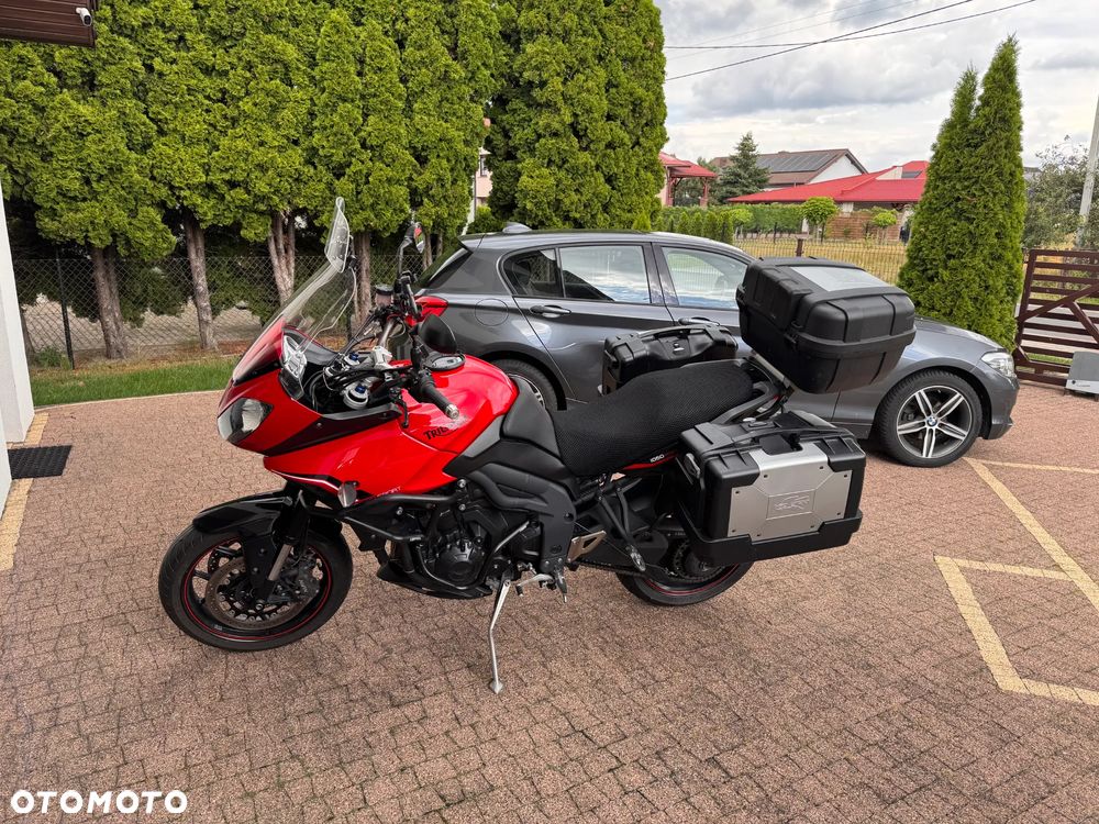 Triumph Tiger - 1