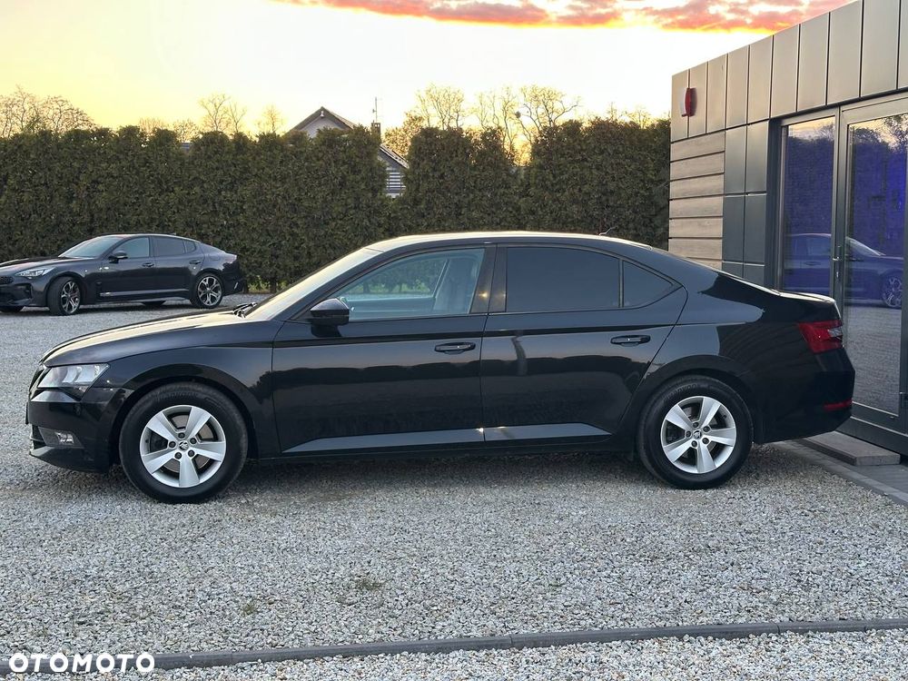 Skoda Superb 2.0 TDI Ambition DSG - 5