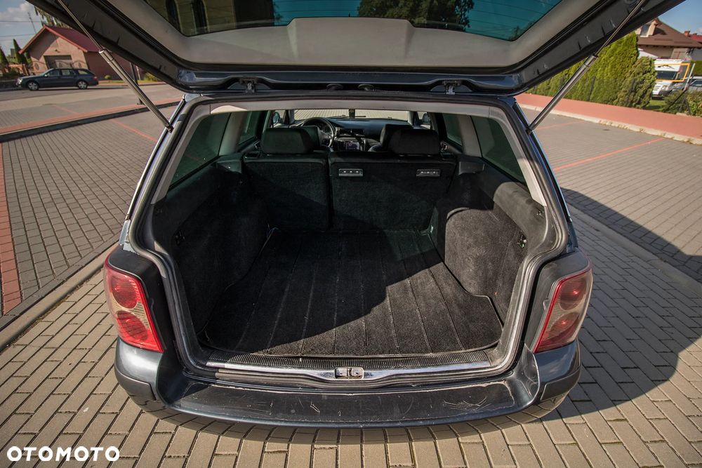 Volkswagen Passat - 20
