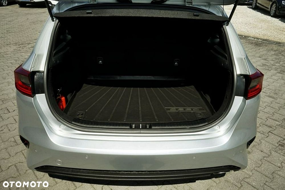 Kia Ceed - 35