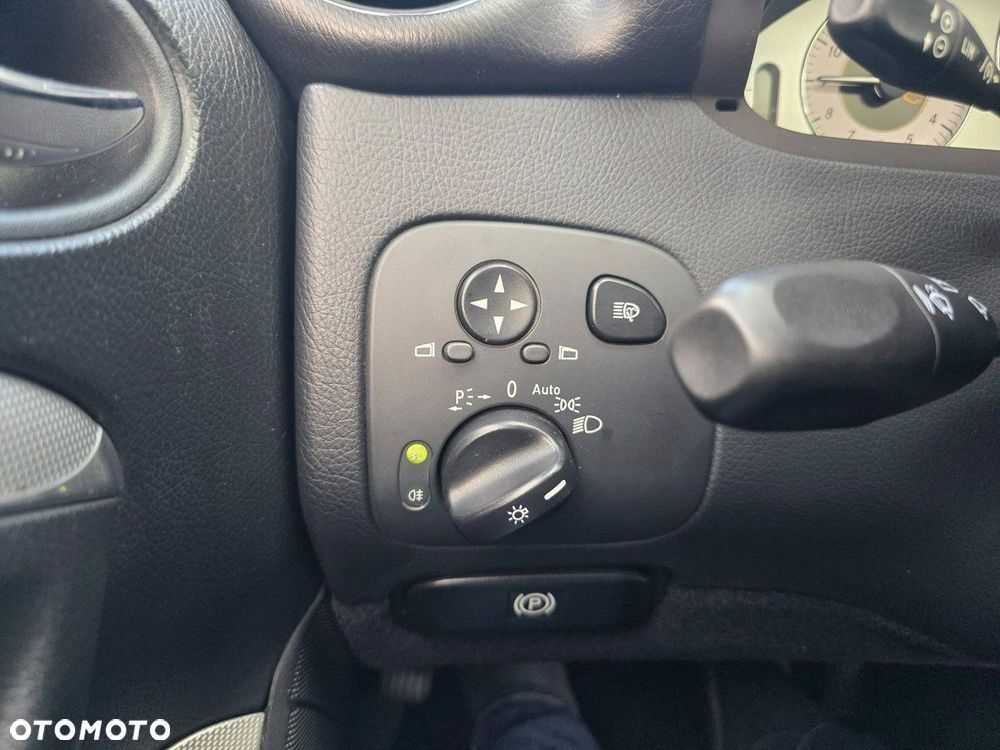 Mercedes-Benz CLK Coupe 200 Kompressor Automatik Avantgarde - 12