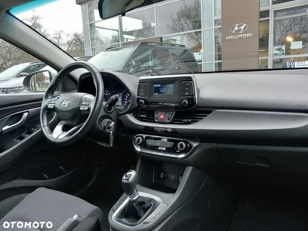 Hyundai i30 1.5 DPI Modern - 11