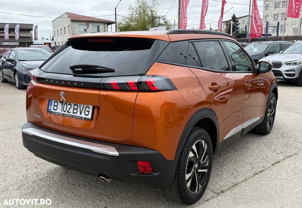 Peugeot 2008 1.5 BlueHDI 130 S&S EAT8 Allure - 9