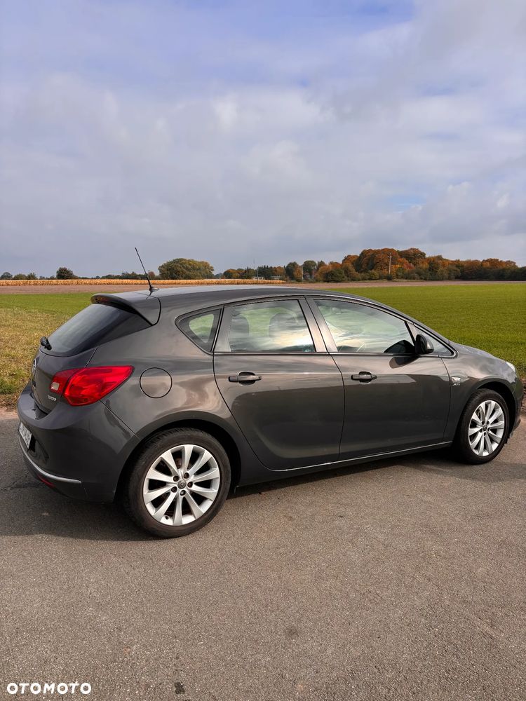 Opel Astra - 3