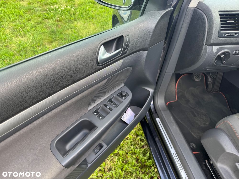 Volkswagen Golf 1.6 Goal - 26