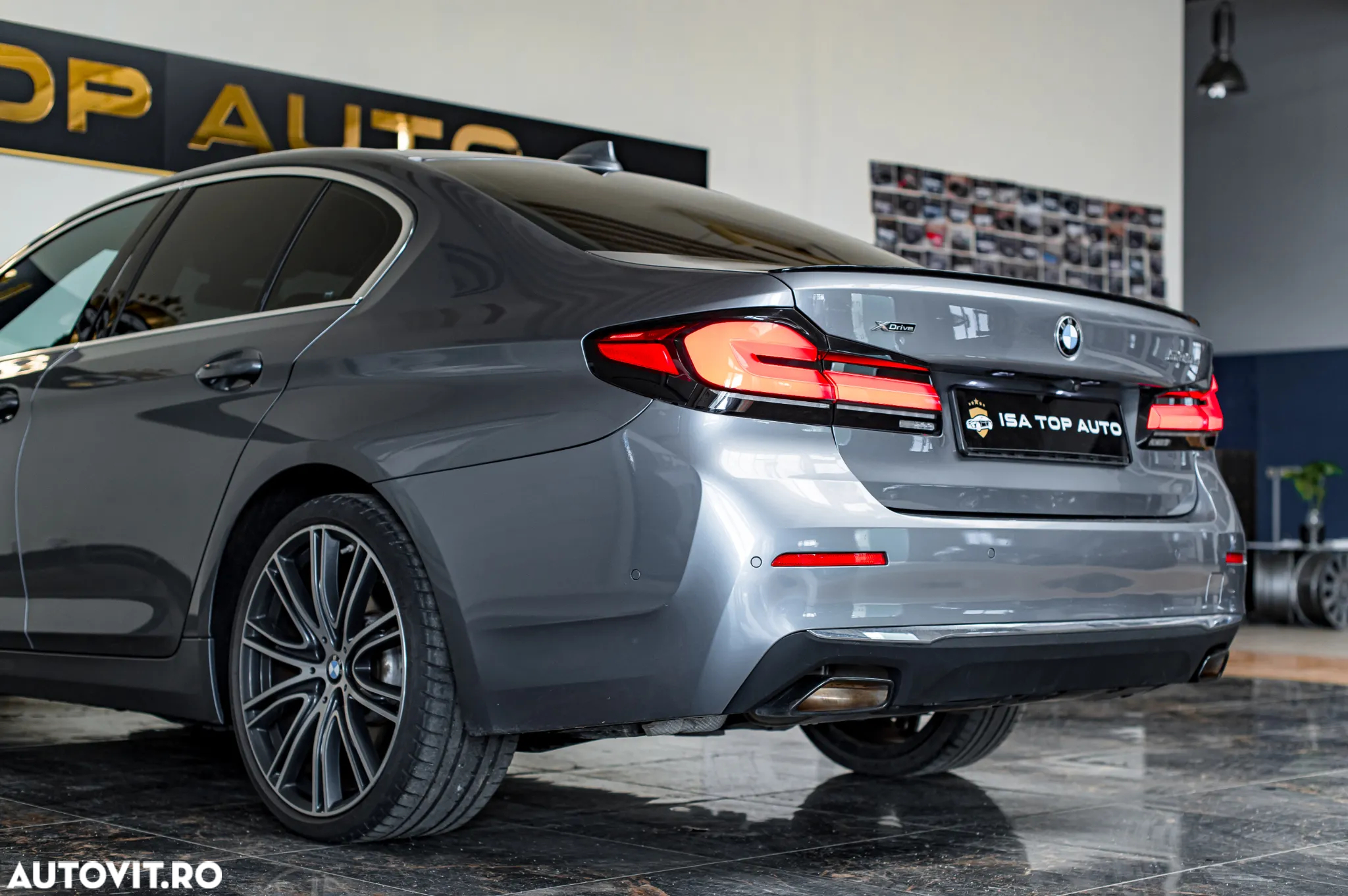 BMW Seria 5 530e xDrive AT PHEV - 30