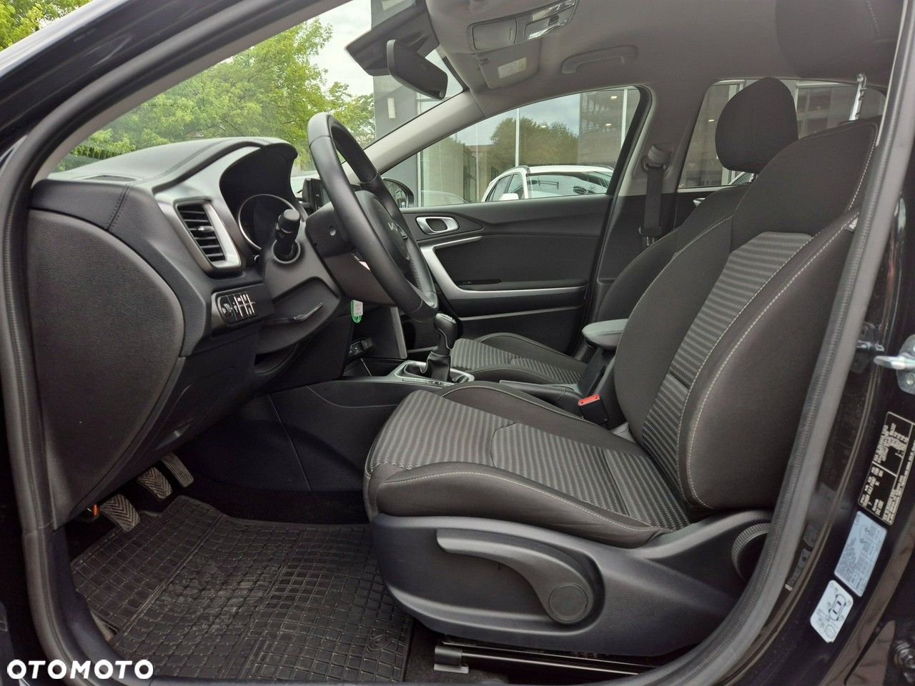 Kia XCeed - 13