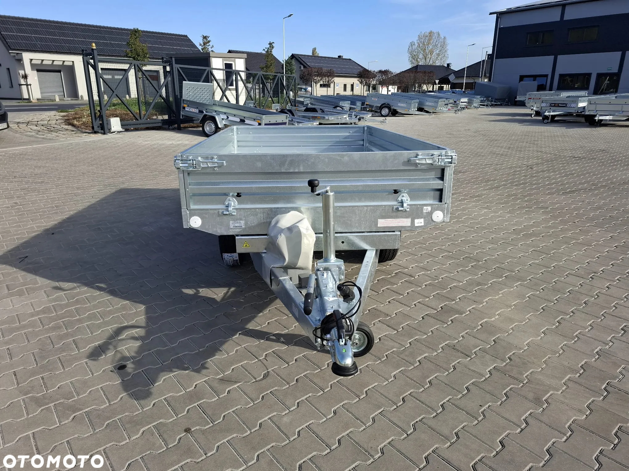 Neptun DOSTAWA! Przyczepa WYWROTKA wym. 256,5x148x30 Kiper HAMOWANA N20-420 2 kps PLATFORMA! Uchylana ręcznie lub za pomocą wkrętarki DMC 2700 kg GN251 - 14