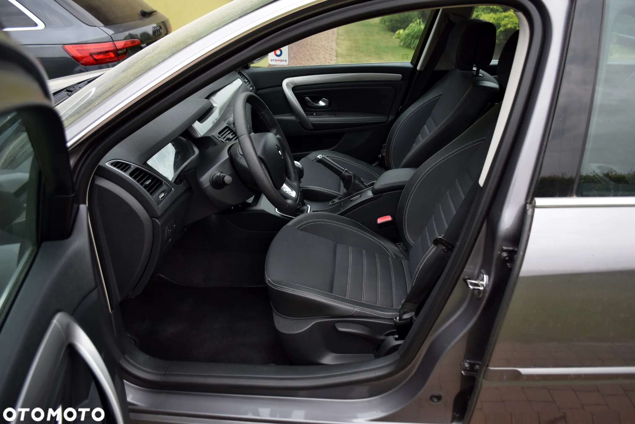 Renault Laguna 2.0 Limited - 11