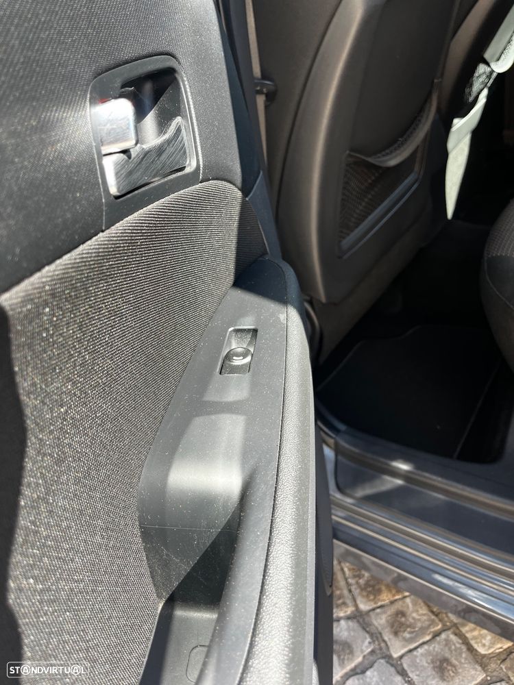 Hyundai i30 1.6 CRDI Blue Comfort CPF - 14