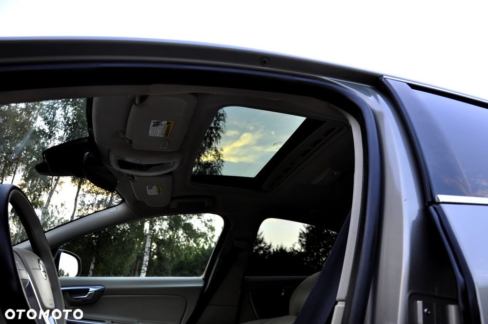 Volvo S60 T5 Geartronic Summum - 36