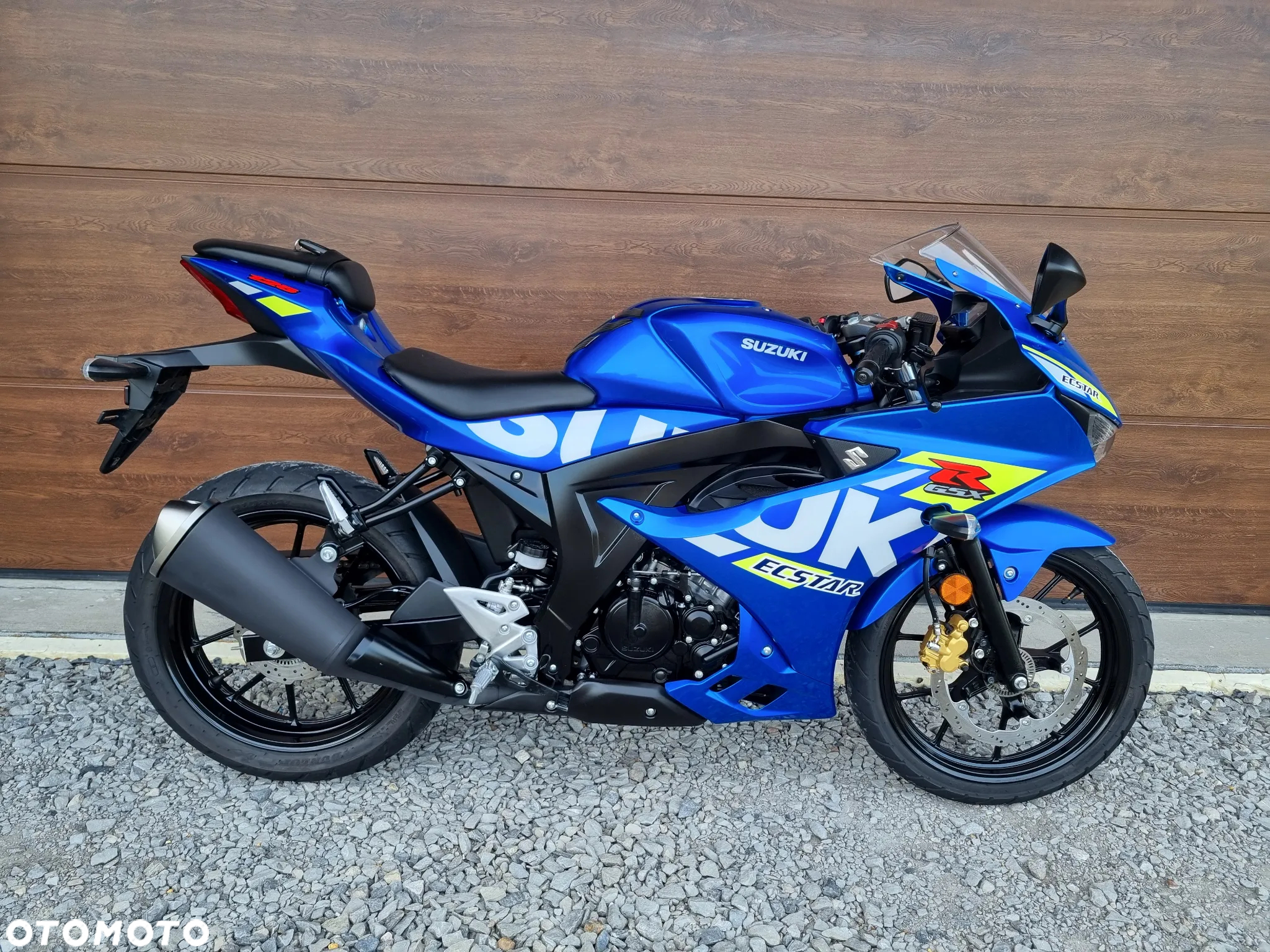 Suzuki GSX-R - 4