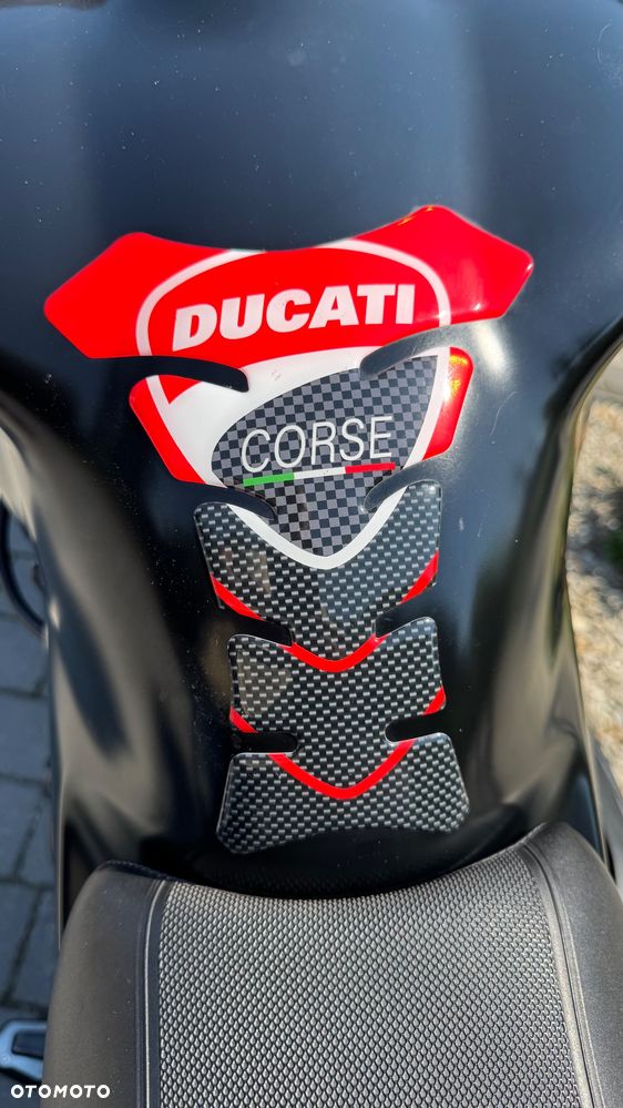 Ducati Monster - 19