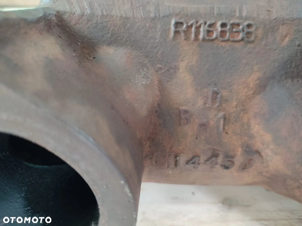 Kolektor wydechowy R116838 silnika JOHN DEERE 6125HZ007 - 11