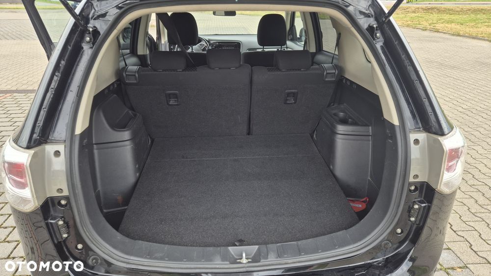 Mitsubishi Outlander - 5