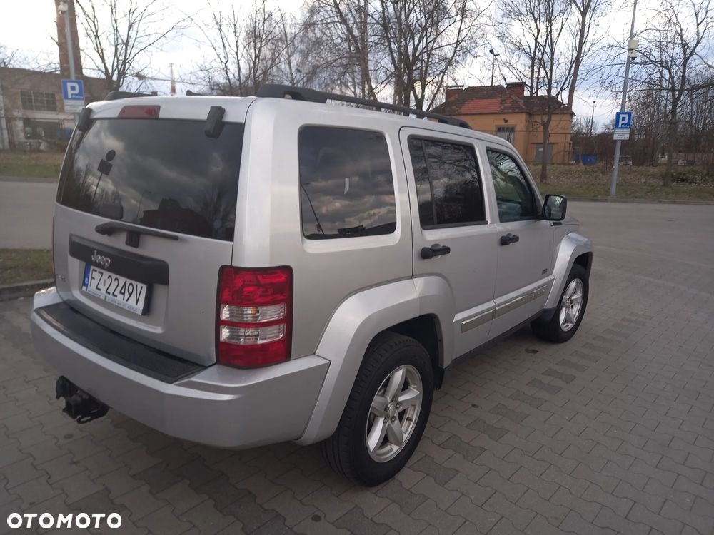 Jeep Liberty - 5
