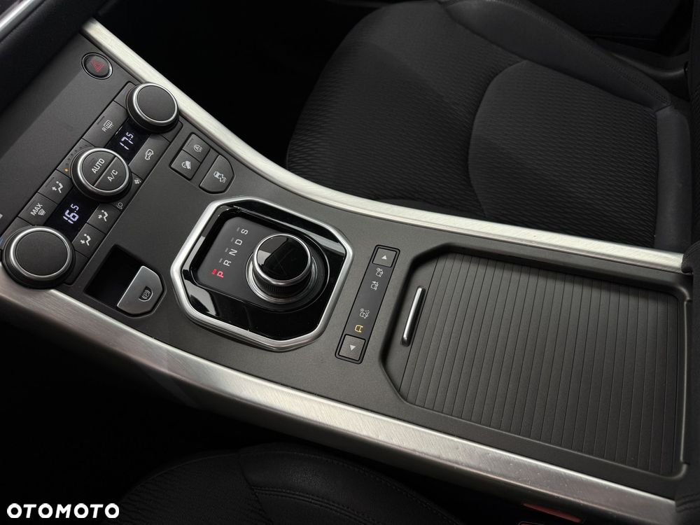 Land Rover Range Rover Evoque - 25