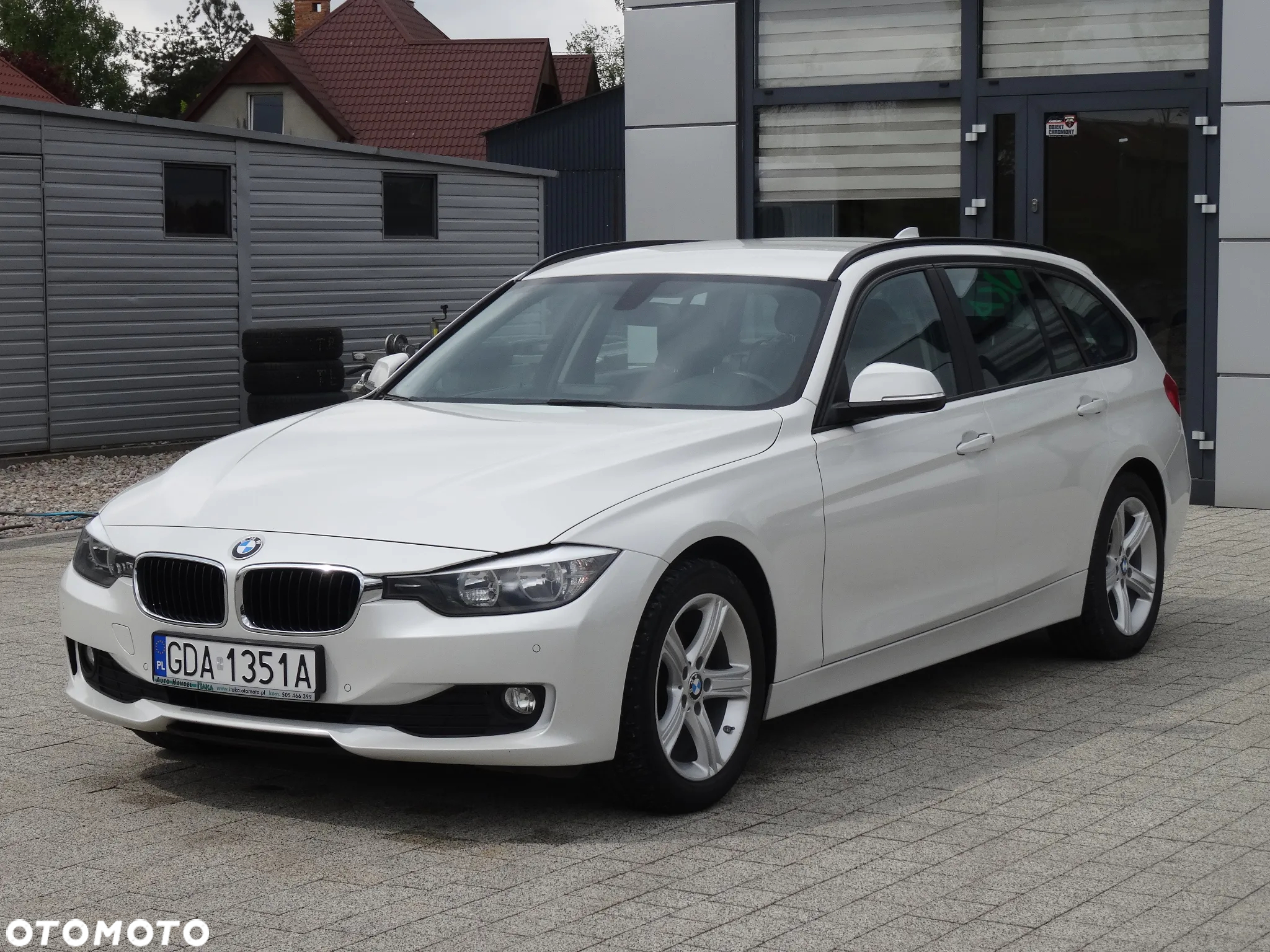 BMW Seria 3 318d - 5