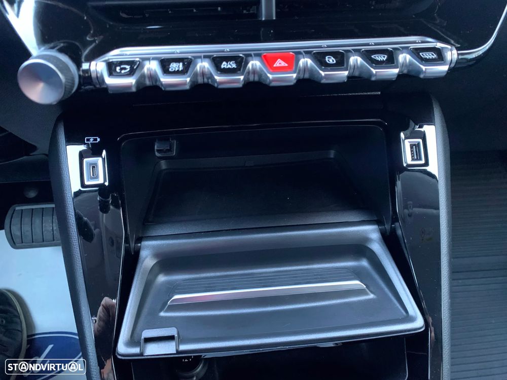 Peugeot e-208 50 kWh Allure Pack - 28