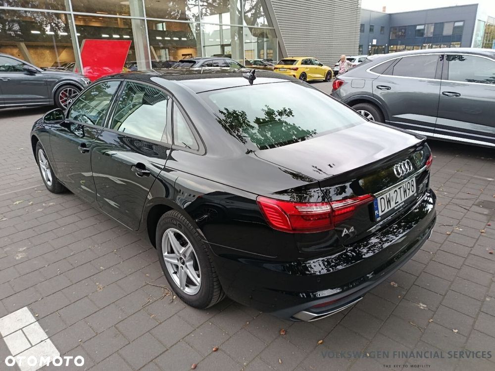 Audi A4 Limousine - 6