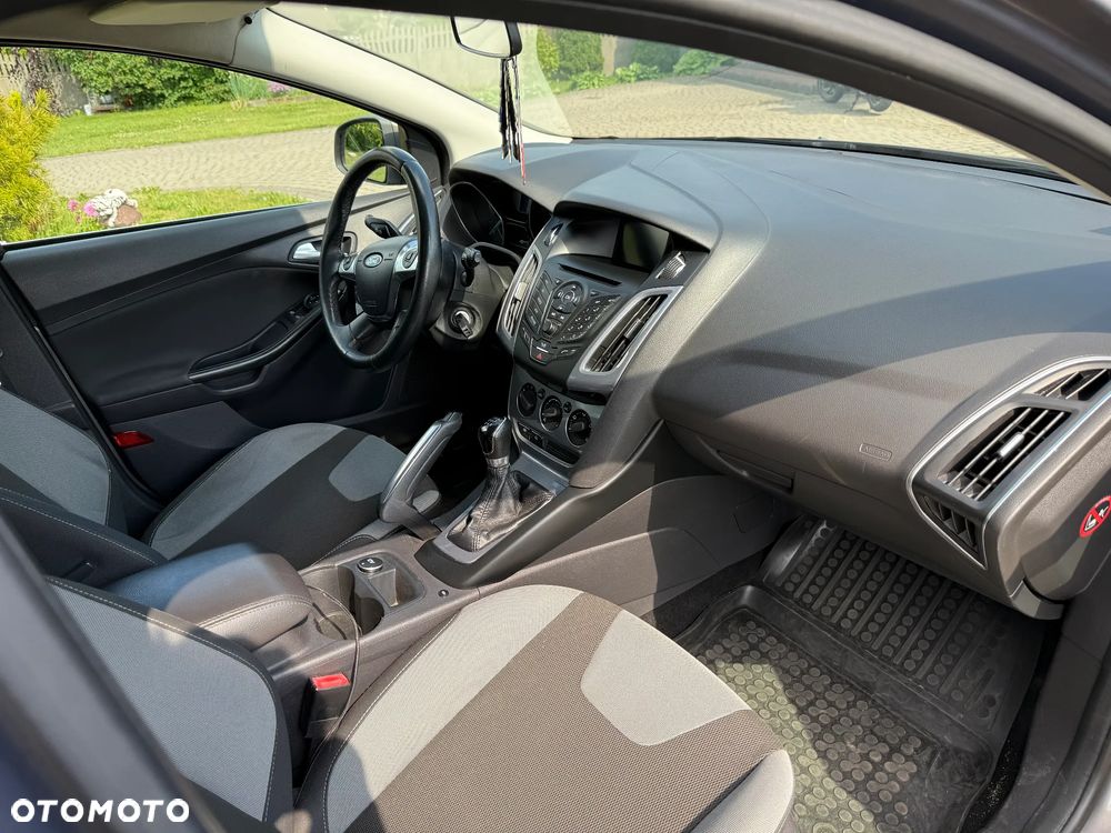 Ford Focus 1.6 Trend Sport - 17