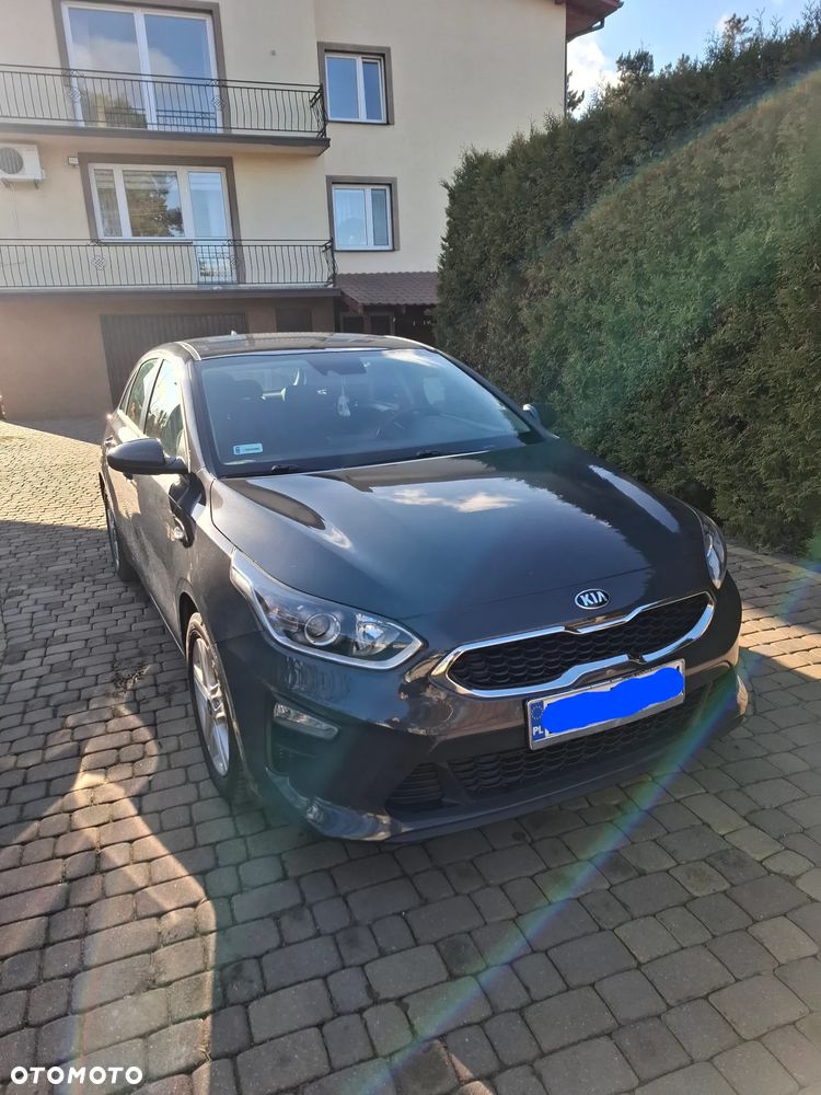 Kia Ceed - 8