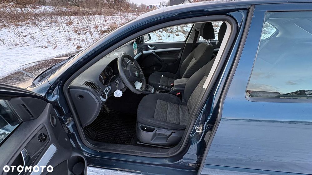 Skoda Octavia 1.6 TDI DPF Ambiente - 5