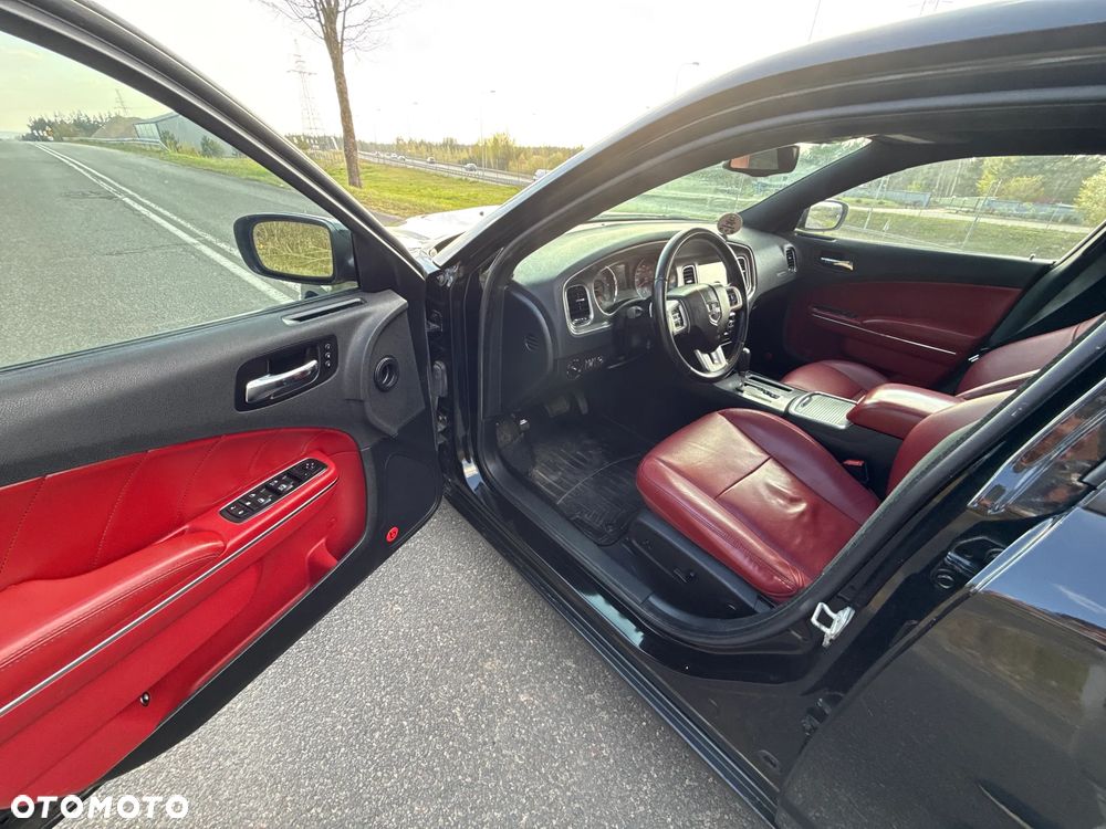Dodge Charger 5.7 V8 RT - 15
