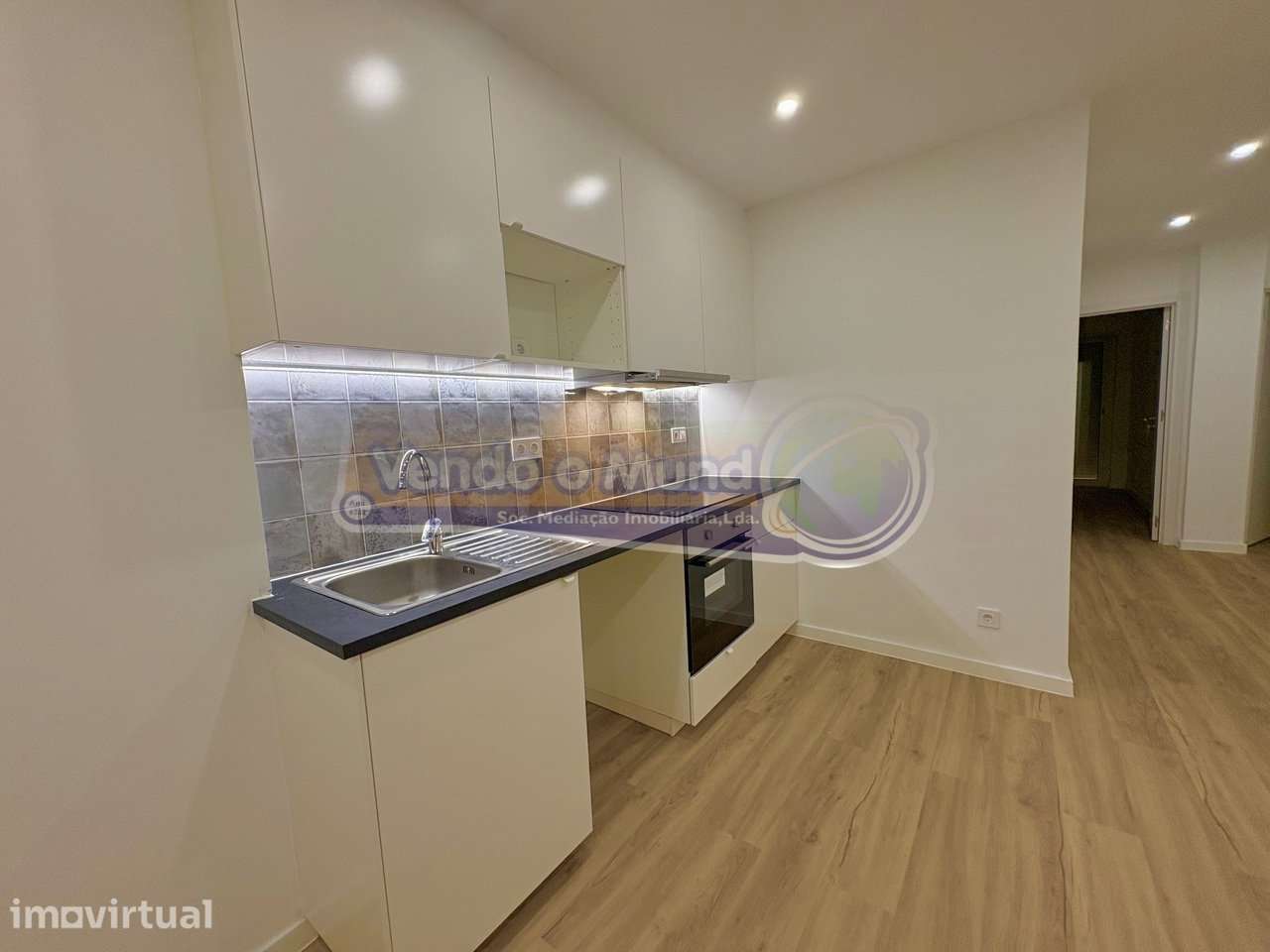 Apartamento T3 em Agualva-Cacém (LXAGC010) - Grande imagem: 4/32