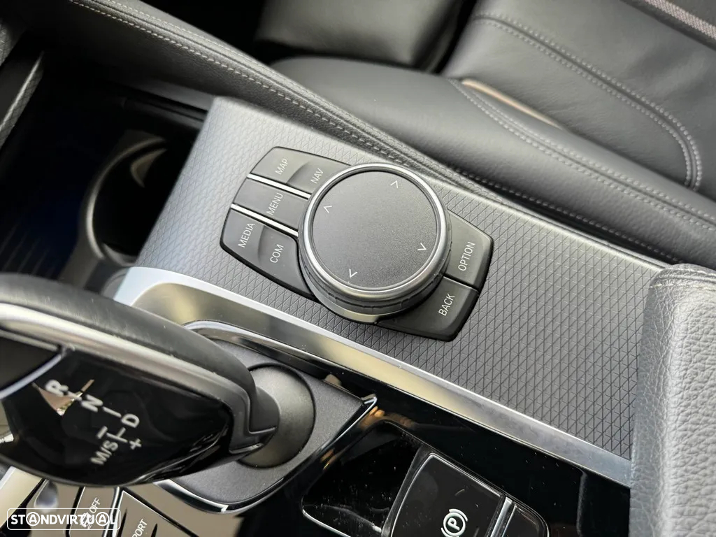BMW 520 e Pack M - 14