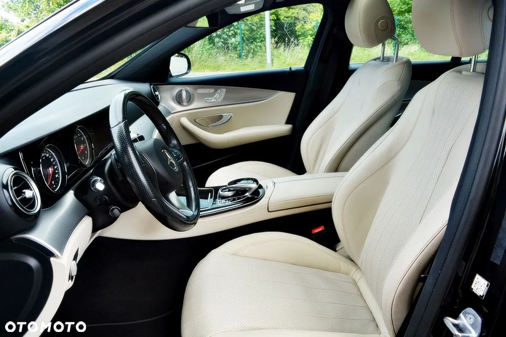 Mercedes-Benz Klasa E 300 9G-TRONIC AMG Line - 6