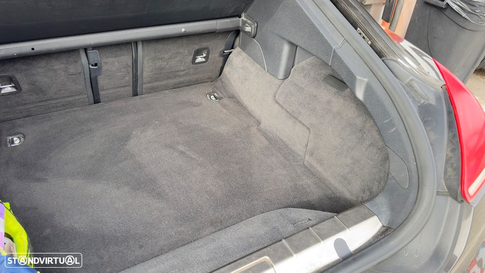 Porsche Panamera - 30