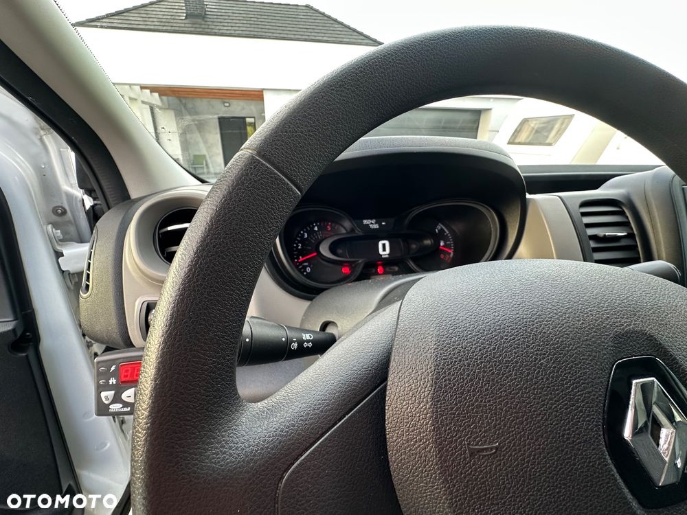 Renault Trafic - 14