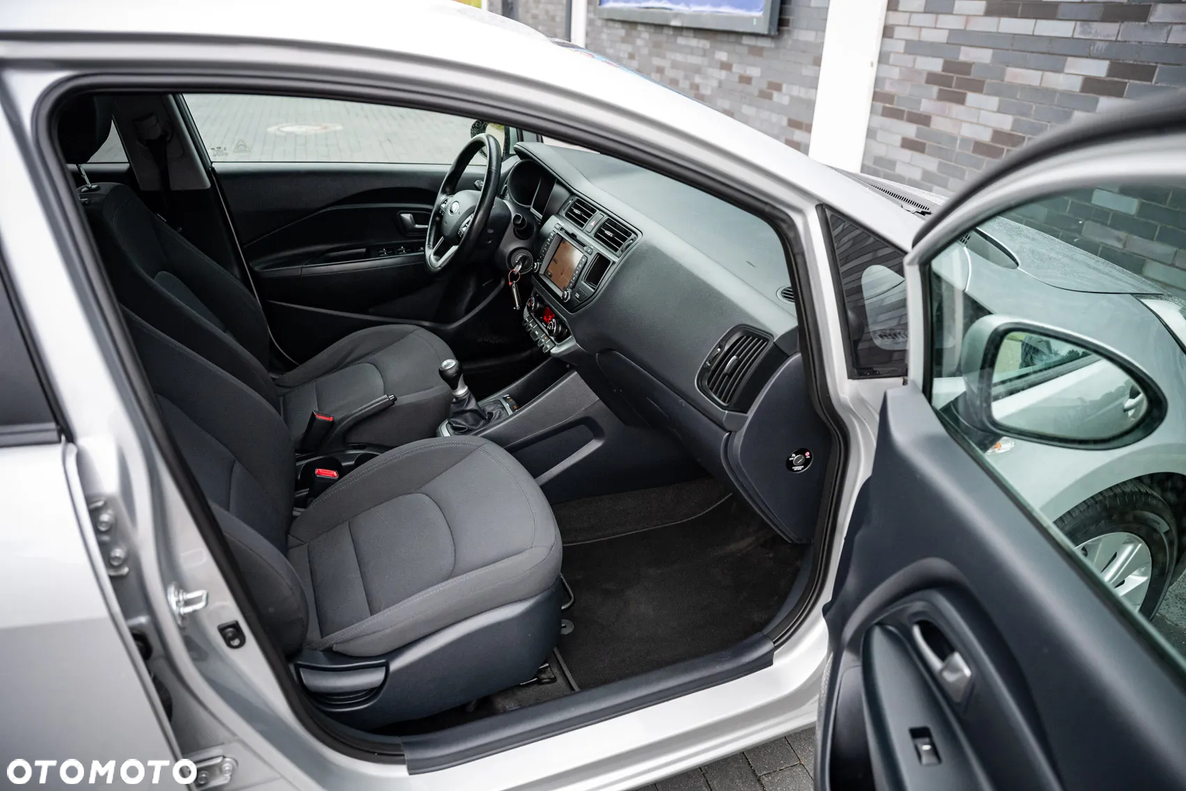 Kia Rio 1.2 Dream Team Edition - 23