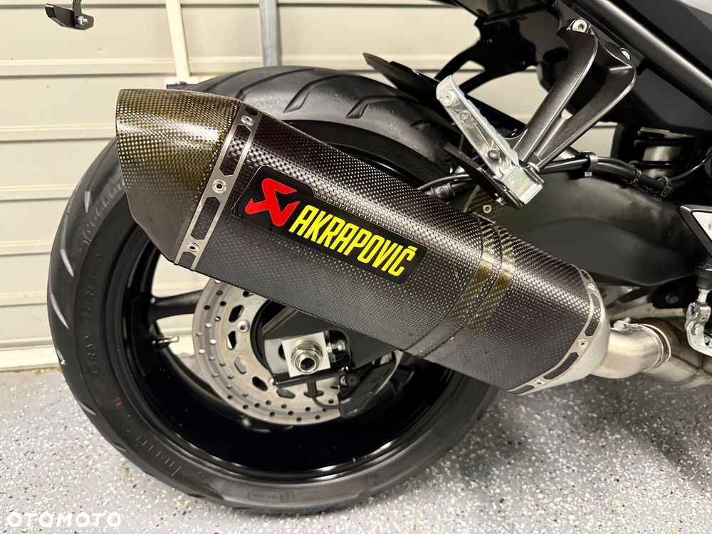 Yamaha FZ8 - 5