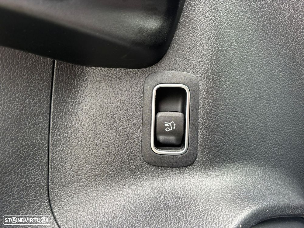 Mercedes-Benz EQA 250+ - 14