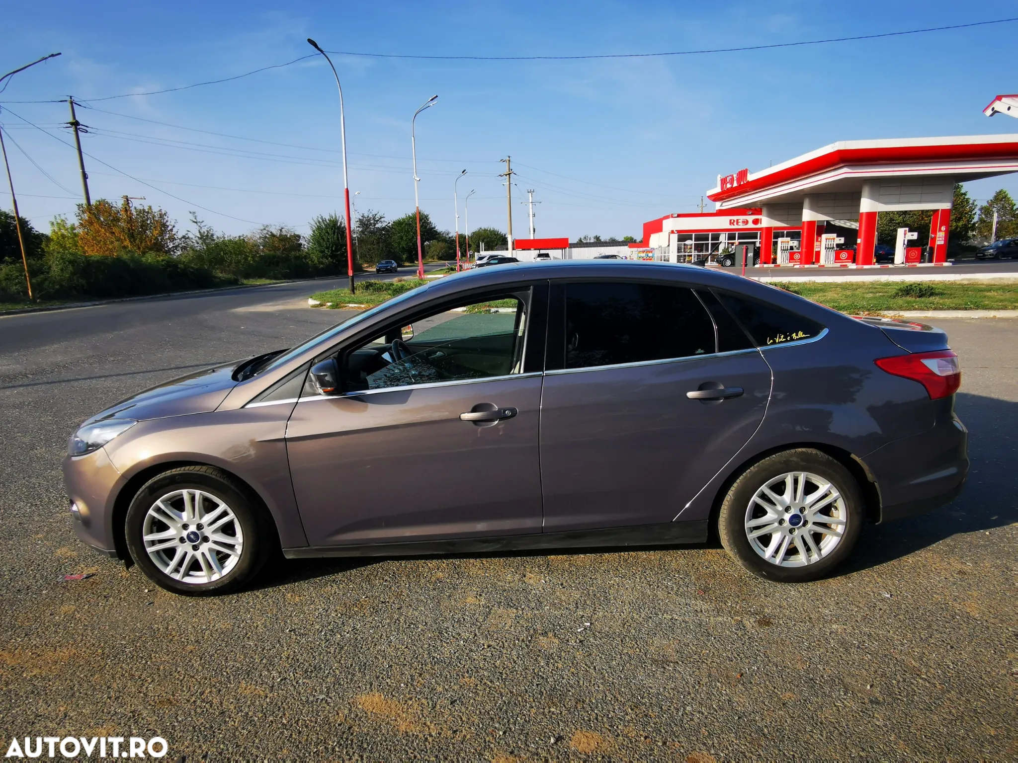 Ford Focus 1.6 TDCi DPF Titanium - 6