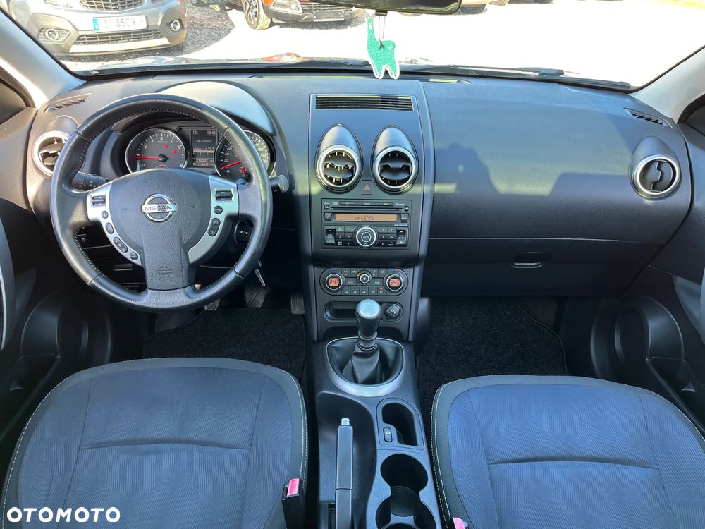 Nissan Qashqai+2 - 16