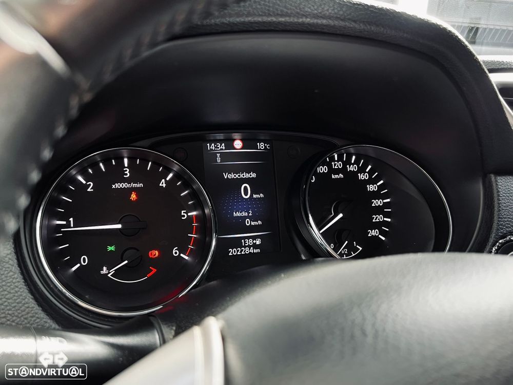 Nissan Qashqai 1.5 dCi Tekna - 16