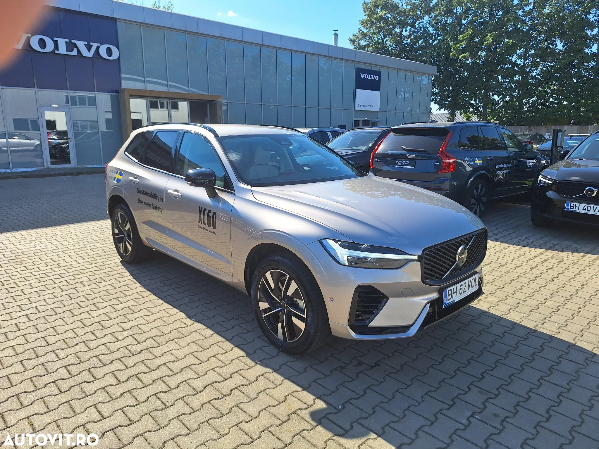 Volvo XC 60 T6 AWD AT PHEV Plus Dark - 5