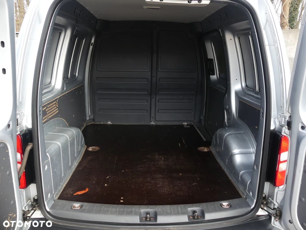 Volkswagen Caddy - 8