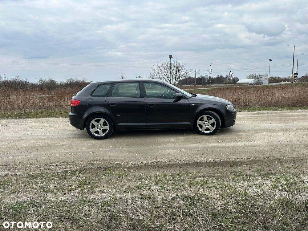 Audi A3 Sportback - 4