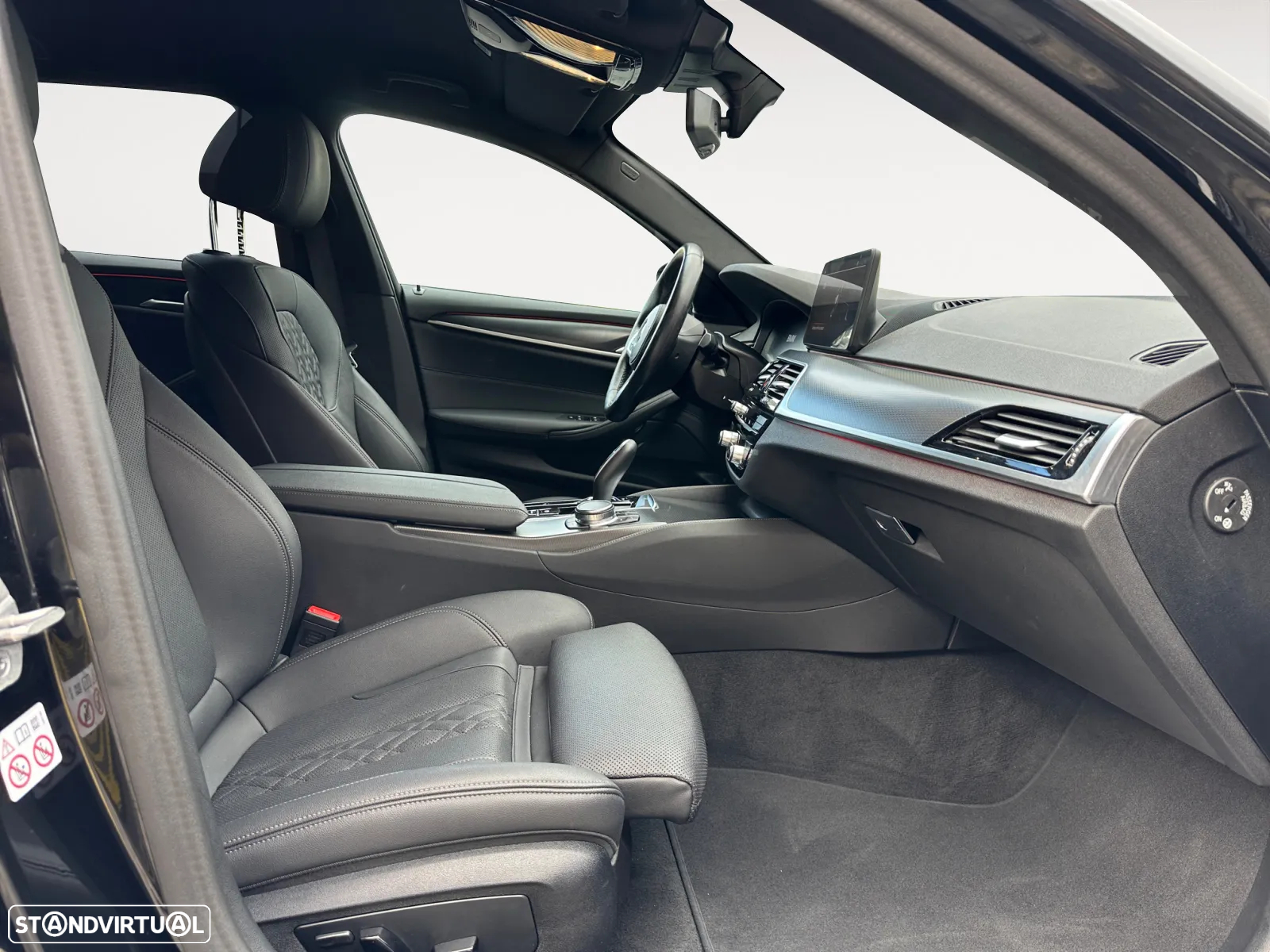 BMW 520 d Pack Desportivo M Auto - 14