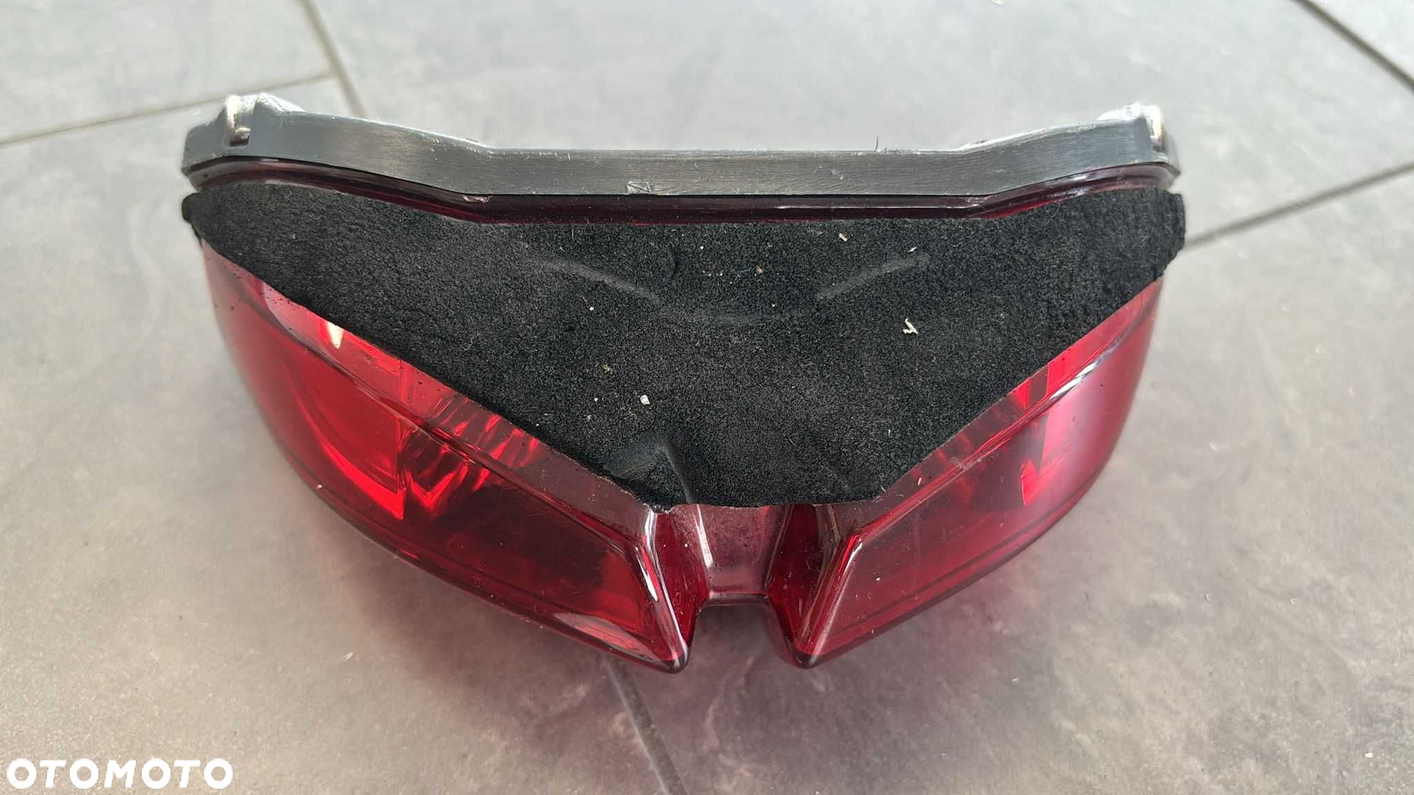 Lampa Tył Yamaha FZ1 Fazer 1000. 2006-15 [1019] - 4
