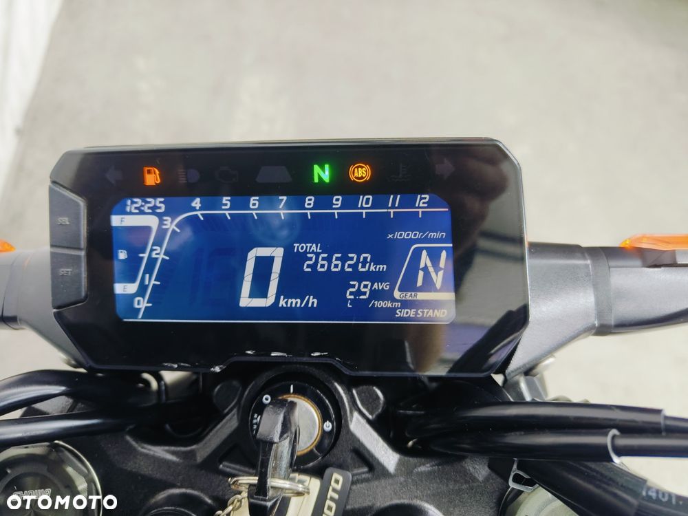 Honda CB - 16